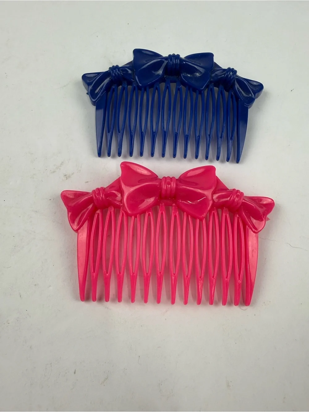 VTG Goody 80s Hair Combs Clips 1 Pink 1 Blue Bow Detail